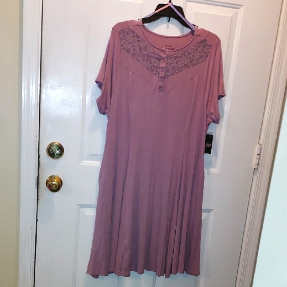 NWT TORRID  Sz2 (2X- 18/20)  SS Lace Detail Super Soft Knit Dress